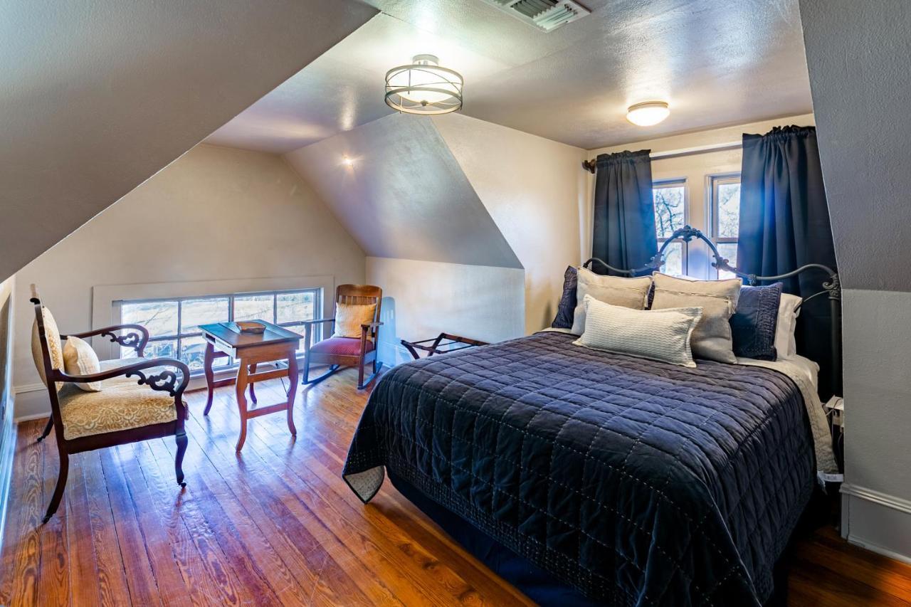 Blue Heron Bed And Breakfast On Lake Granbury Kültér fotó