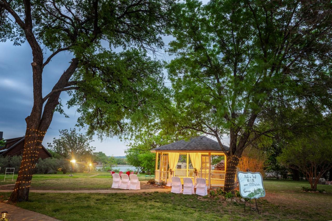 Blue Heron Bed And Breakfast On Lake Granbury Kültér fotó